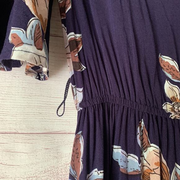 Band of Gypsies Dark Blue Floral Jumpsuit Butterfly Sleeve Elastic Waist Size XS - Picture 14 of 16